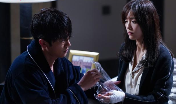 《阳光之下》完美收官!女主男二现实资源不断,男主却无戏可接