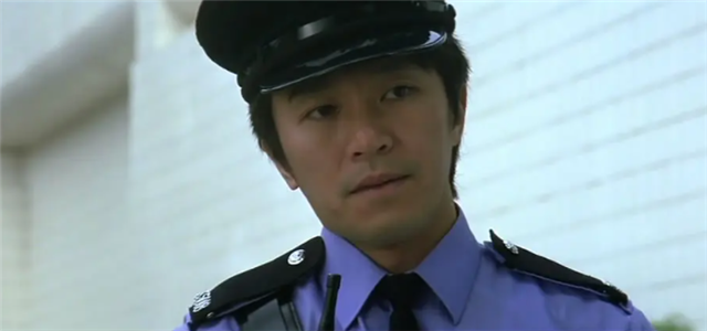 22年前,成龙为了和周星驰同台打擂,请来几十位明星客串电影