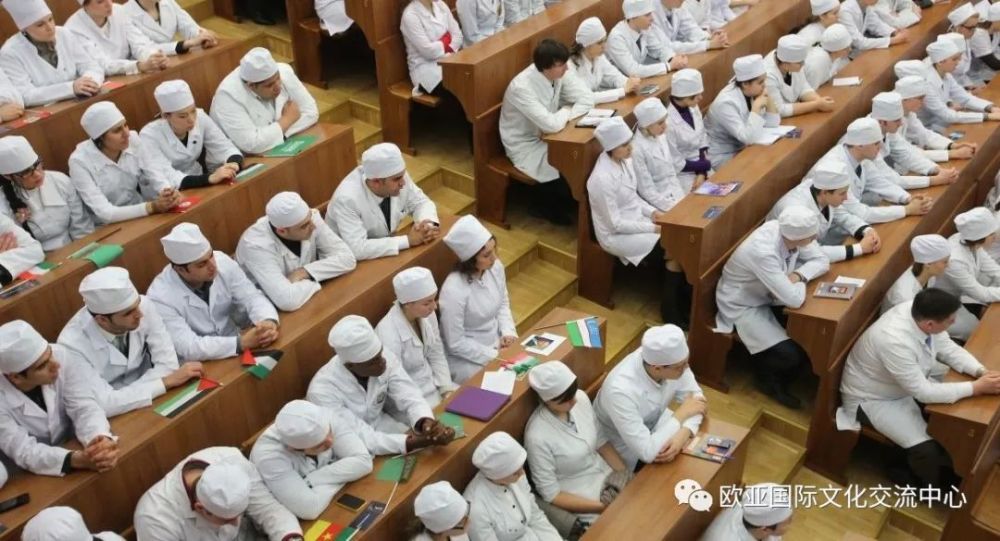 立陶宛留学一年多少钱(俄罗斯大学留学申请条件)