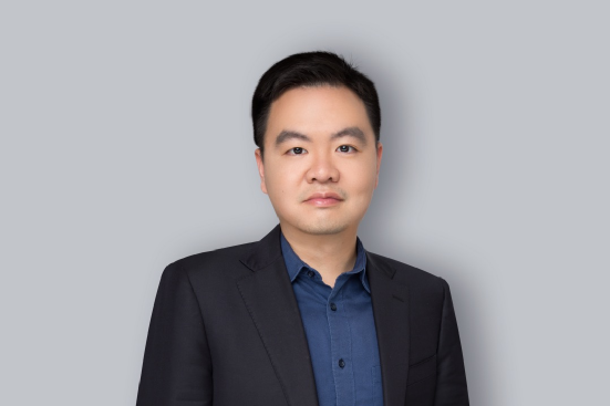 侯昊,经济学硕士,2009 年加入招商基金管理有限公司,曾任风险管理部