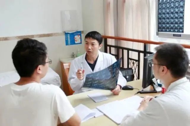 急性肾衰竭|25岁男子，急性肾衰竭入院，两件事是“罪魁祸首”