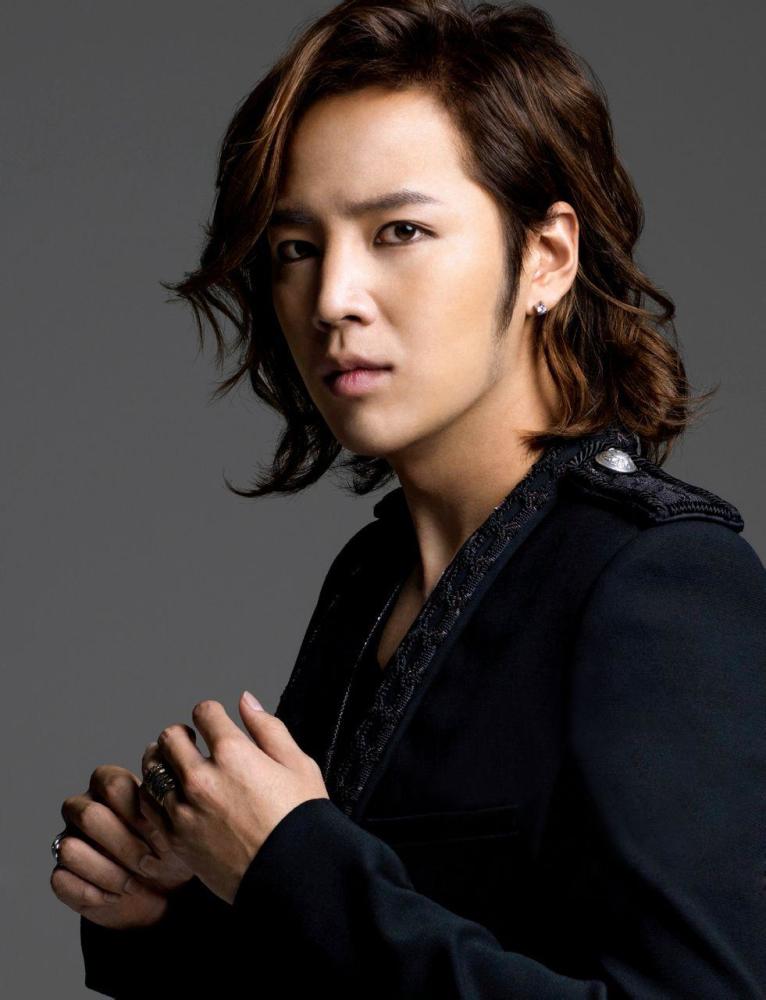 原来是美男开播11年朴信惠热恋三年张根硕却已多年不拍戏