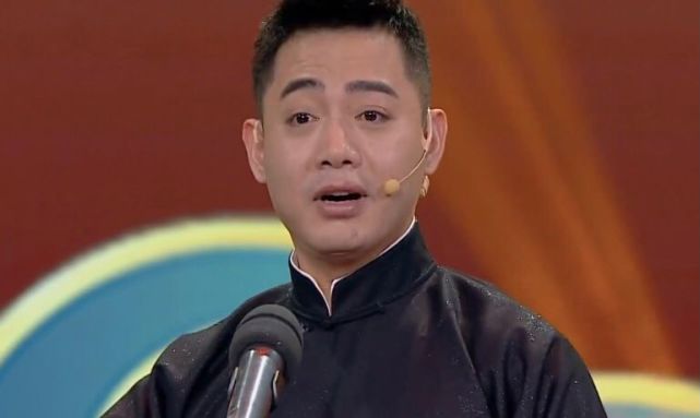 郭德纲力捧的"德云三哥"喜剧综艺首秀,又跪又滚,太闹腾|德云社|李云杰