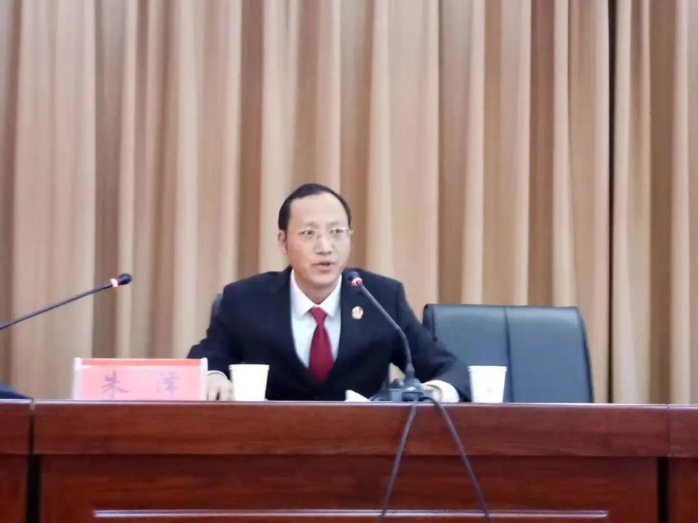光荣退休是清流也是心流记宣威法院退休法官朱泽