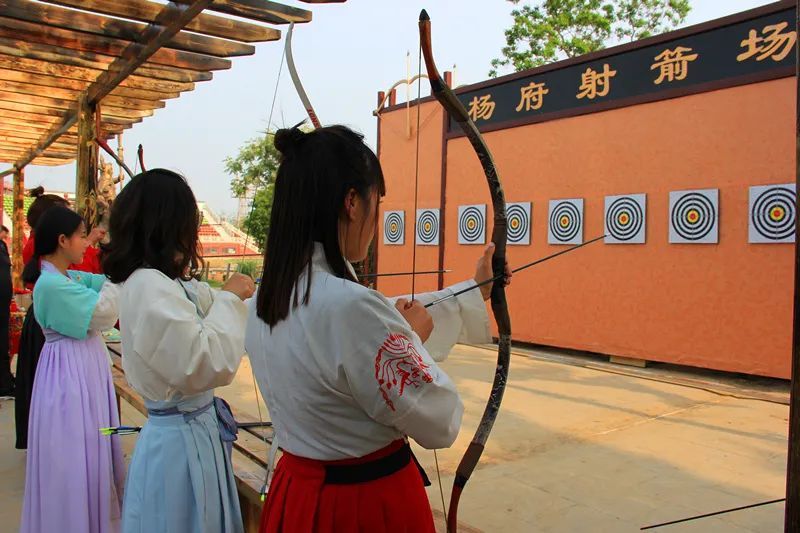 汴梁旅遊|大宋中國年 樂在楊府中