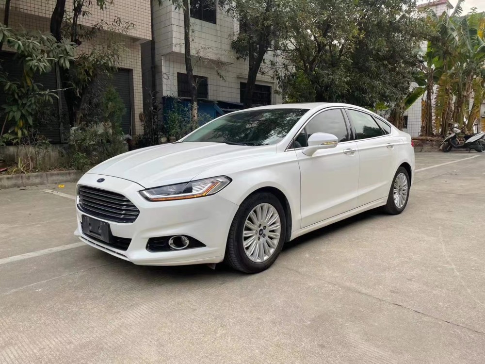 阿斯顿马丁前脸207马力5年车的蒙迪欧还能卖多少钱