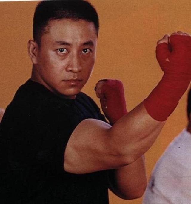 中国第一保镖李旭亲口表示一人可打30多个人20多年未曾失手
