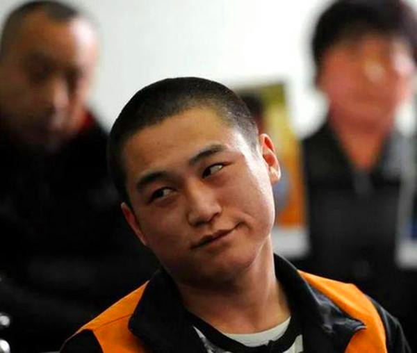 马金库入狱记斜视耳聋受尽侮辱杀死二岁婴儿一心求死