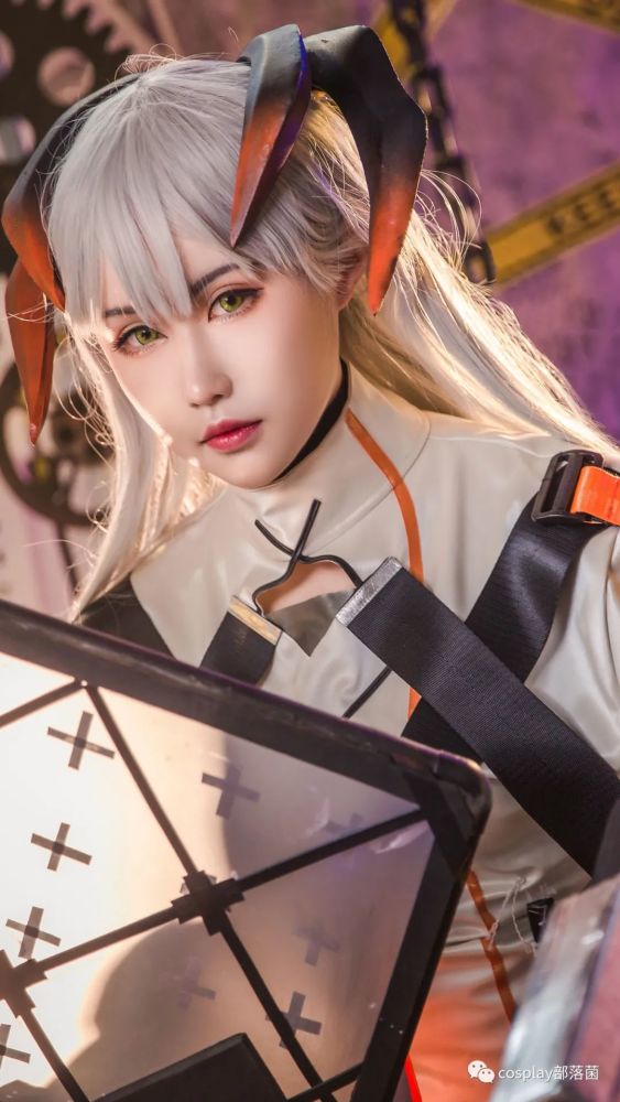 cos:明日方舟塞雷娅莱茵生命cos正片@鬼蜮