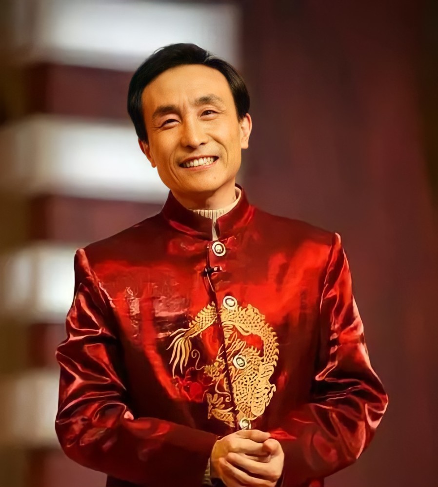 巩汉林时隔10年重回春晚搭档张嘉倪薇娅曾4次拒绝春晚邀请