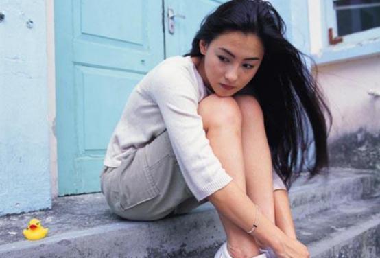 当年曝光1400张照片将陈冠希毁了的电脑维修员他的结局如何