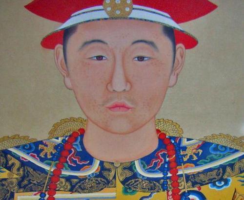 康熙从小得天花满脸麻子非常自卑于是他做了一个卑鄙的决定
