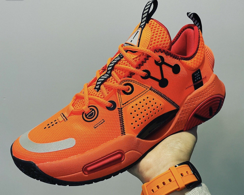 两大支线之争nike傲慢还是李宁虚伪全城9需要批评