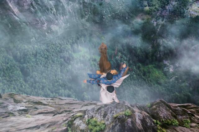 喜剧都不敢这么拍!坐马坠崖平安落下,《风起霓裳》剧情雷到家