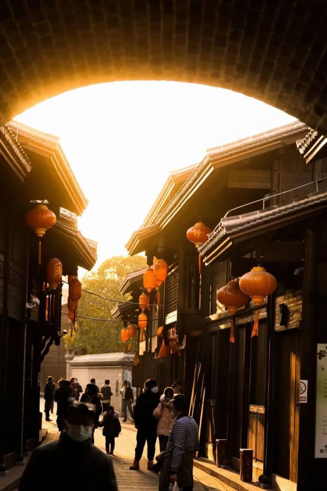 就地过大年丨靖安西门古街一半烟火一半生活