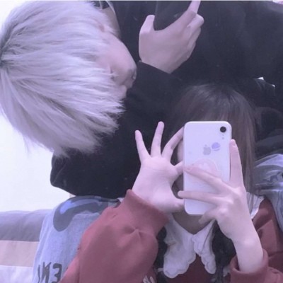 情侣头像|情侣头像：地球和太阳都不是宇宙的中心，你才是！