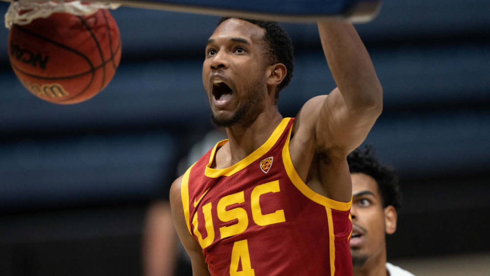 模板kg的2021届第一中锋,莫布里是顺应潮流的内线天才