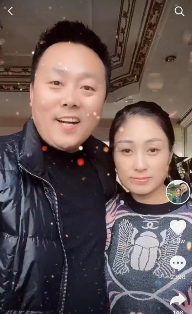 草根刘大成与娇妻罕同框曝光豪宅内景曾因千万豪宅被疑假农民