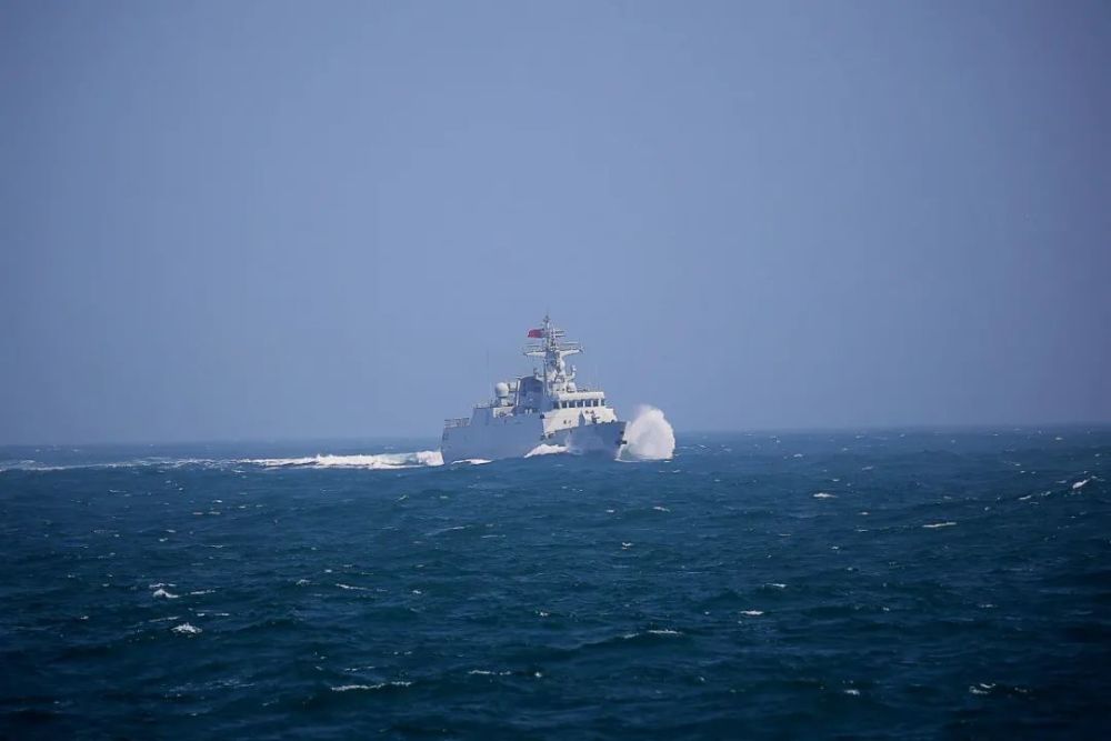 战舰斩浪练硬功_腾讯新闻