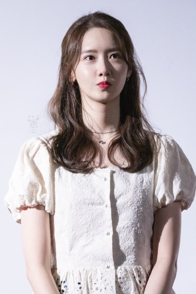 林允儿绝美壁纸头像