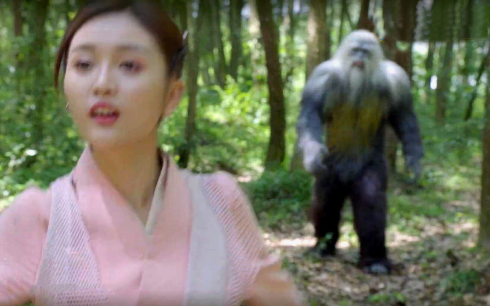 斗罗大陆剧版泰坦巨猿有多"霸气"?碾压邪火凤凰,完胜罗三炮_腾讯新闻