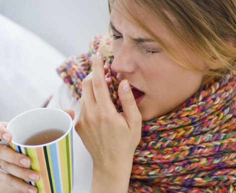 感冒喉咙痛怎么办咽口水都痛吃什么药_感冒咽口水痛吃什么药_咽口水疼感冒