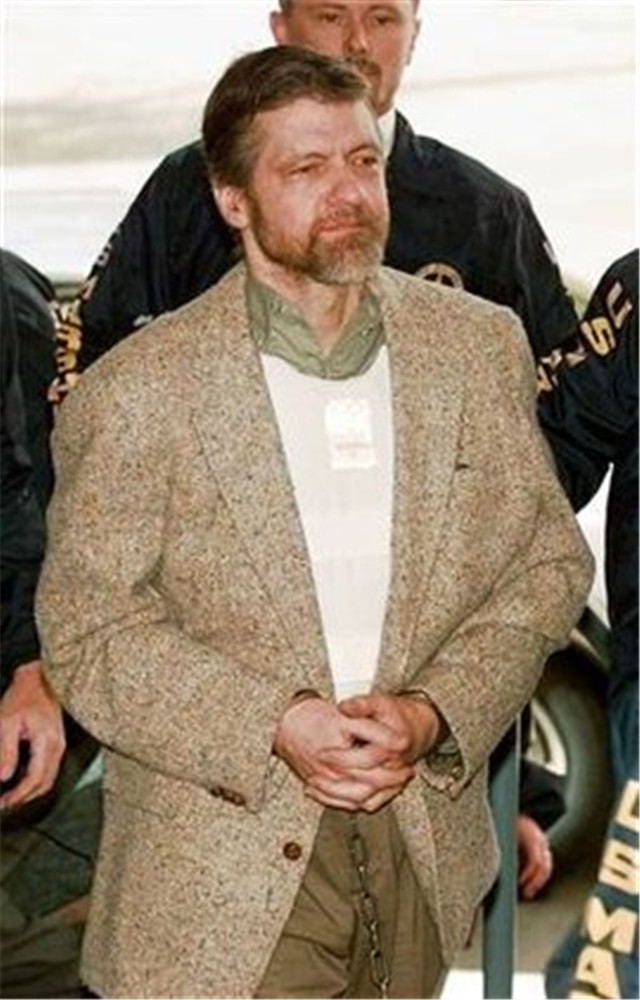 希尔多·卡辛斯基然而希尔多·卡辛斯基却忽略了一件事,不止是科技在