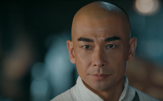 赵文卓首次导演电影《反击》定档,演员转导演可取吗