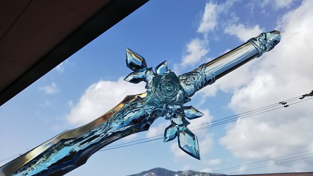 粉丝手作刀剑神域蓝蔷薇之剑重现度太高让川原砾都赞叹了