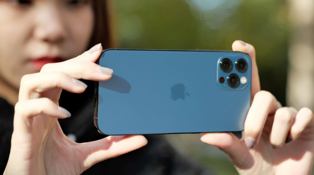 琼版iphone12大量放货,最高降价1500,果粉:幸福来得太突然