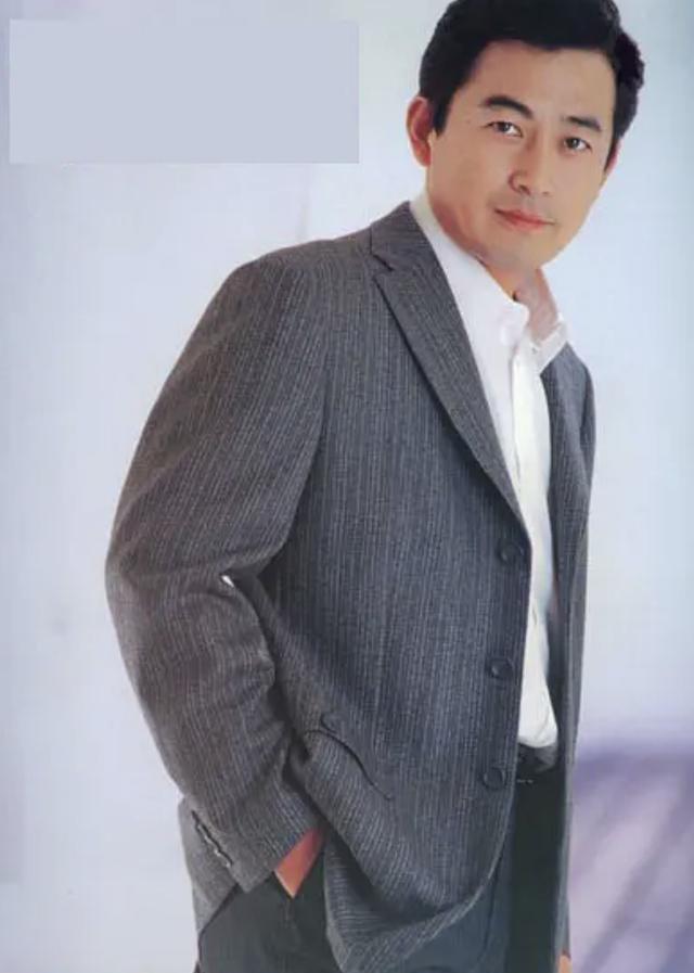 王志飞:与张歆艺相恋7年分手,为何转身与张定涵3天闪婚_腾讯新闻