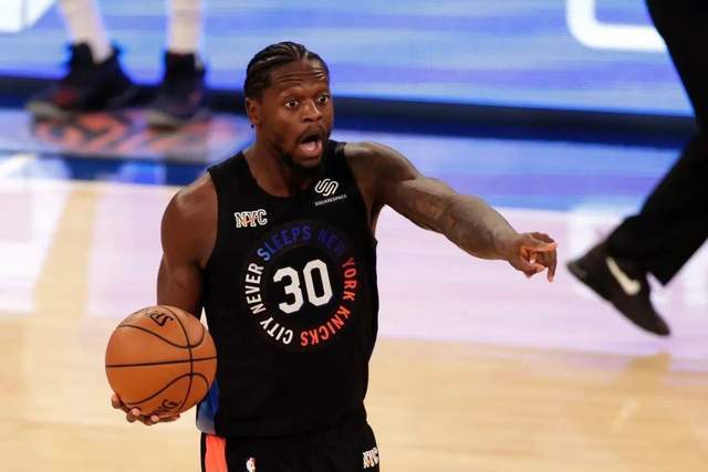 队史第一人!昔日科比身边小弟如今当大哥,2优势成尼克斯当家人