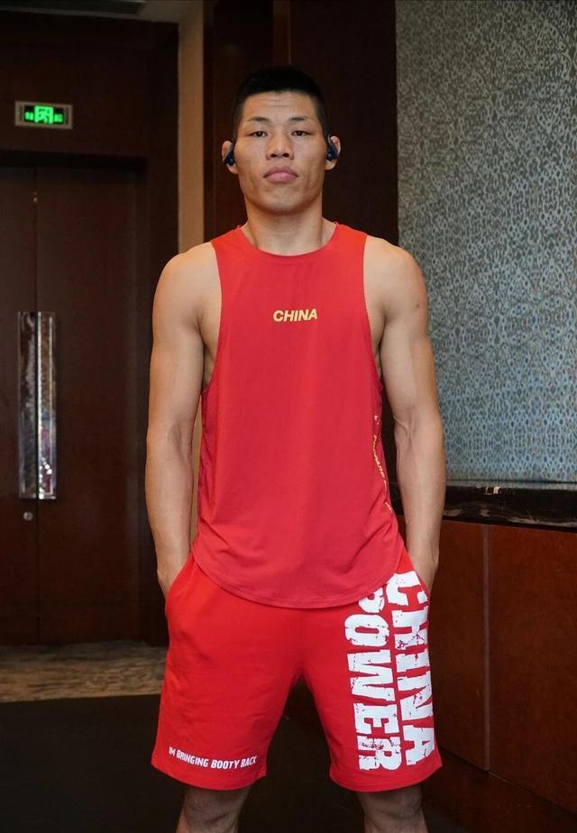 著名作家警告李景亮:别看你现在这么狂,早晚会被一龙ko