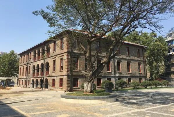 凝心聚力向梦而行九江市同文中学给您拜年啦