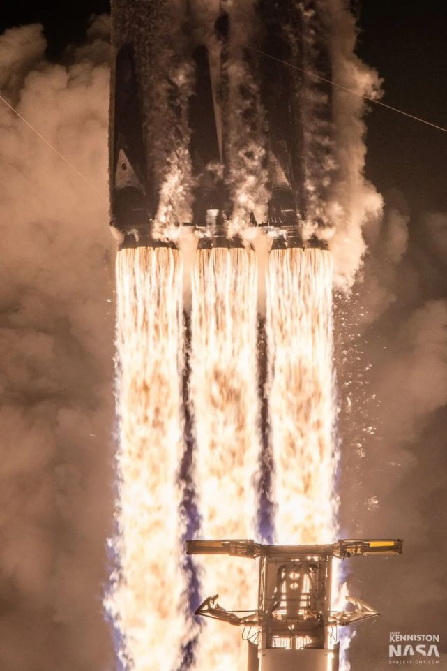 spacex又从nasa喜提一份大合同|猎鹰重型火箭|spacex|月球|nasa|猎鹰