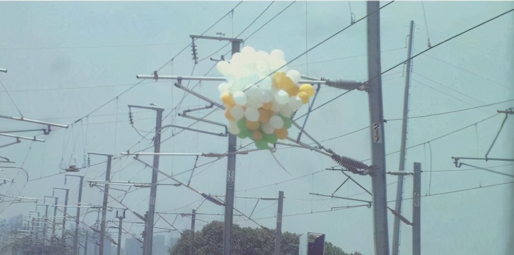 氦气|为什么要禁止氦气球？美国143万氦气球带来的灾难，你就明白了