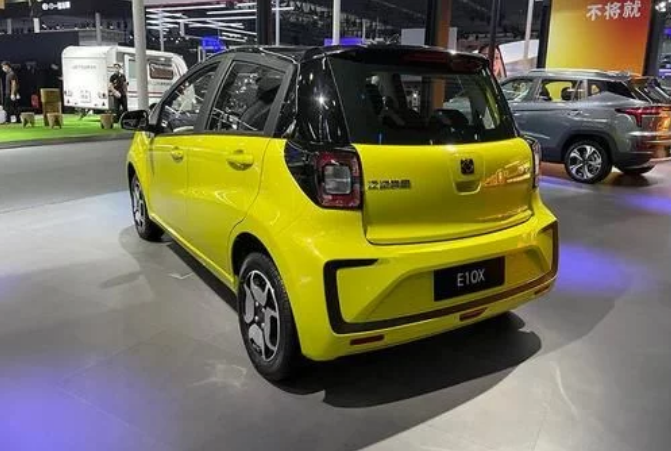 對標五菱宏光mini ev?思皓e10x正式開啟預售,起售不到4萬