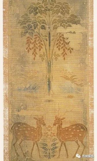 麟鹿草木夹缬屏风,日本正仓院藏品△ 敦煌夹缬大约在2008年,郑巨欣