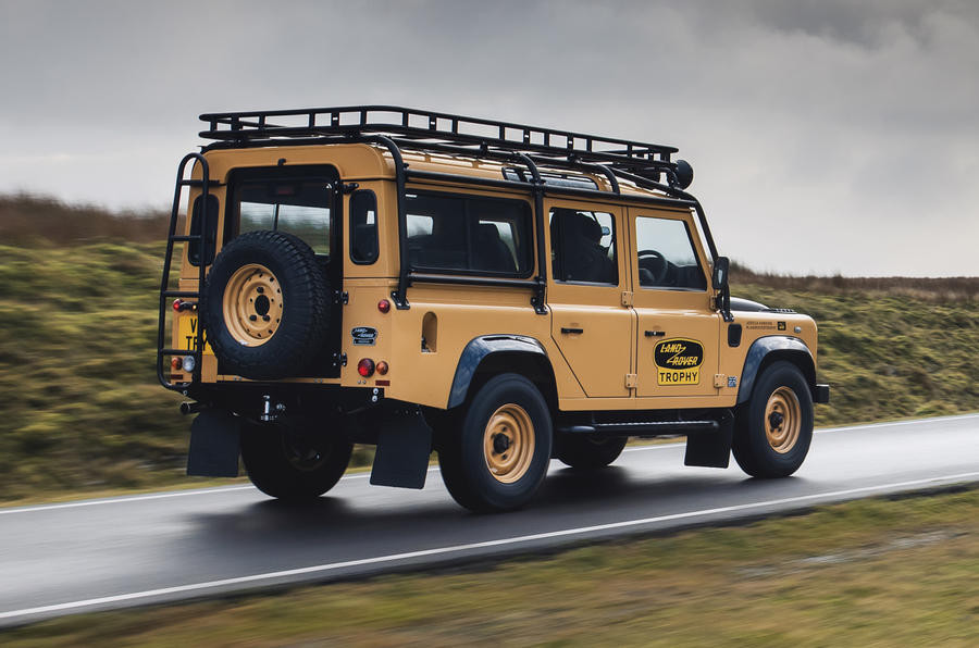 路虎用405匹马力的复古卫士,向世界上最艰险的越野探险之一致敬_腾讯