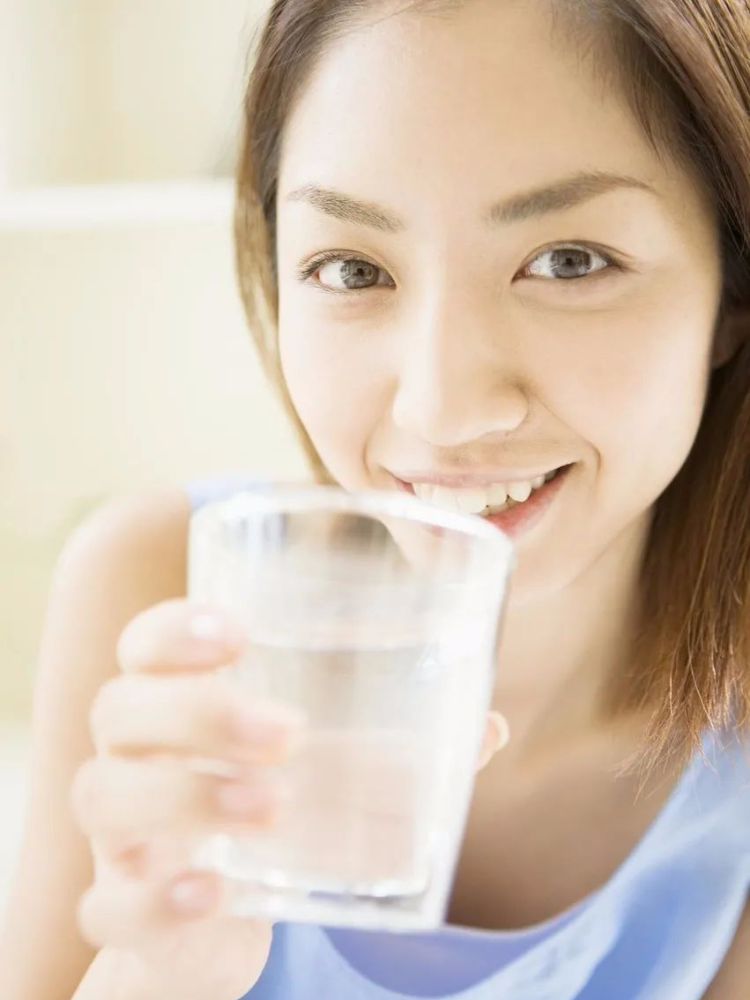 心肌梗塞|38岁男子腹疼，查出心梗，专家提醒：识别5大“警讯”，别病急乱投医