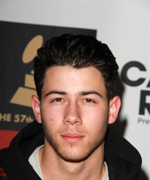 nick jonas 确诊糖尿病15年,保持乐观心情最重要_腾讯新闻