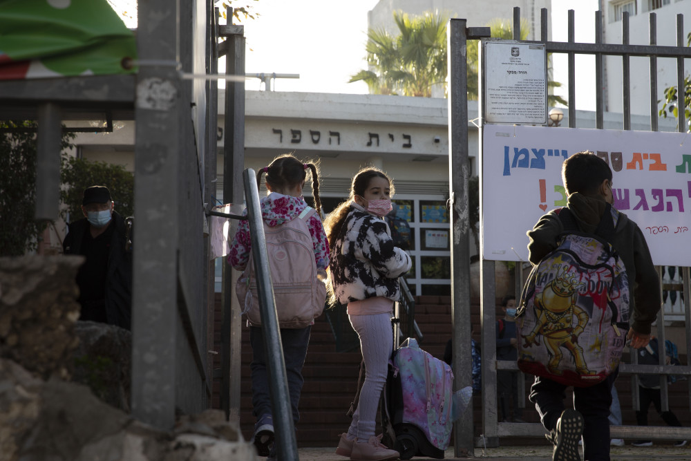 外代一线以色列小学生返校