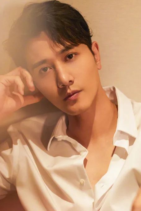 彭冠英的个人资料(彭冠英的个人资料身高)