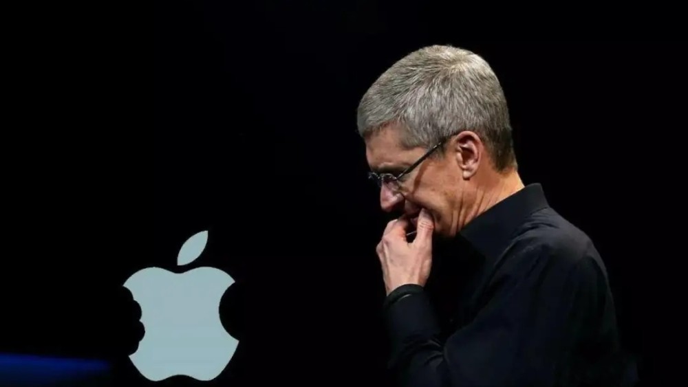 苹果砍单200万部!库克应该记住这个"教训"_腾讯新闻