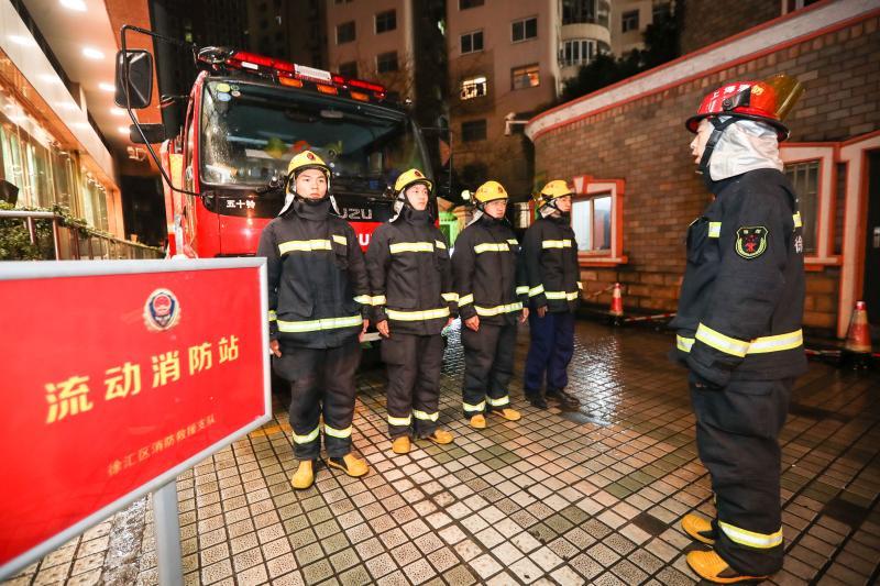 这个除夕全上海有9000多名消防指战员在岗坚守
