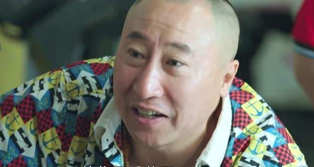 张小光就是赵本山众多徒弟的一员,曾是活跃在舞台上著名的二人转演员