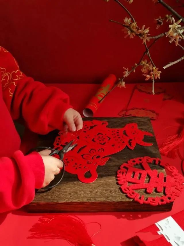 拜年|2021大年初一的拜年祝福语，简短温馨，牛年春节快乐！