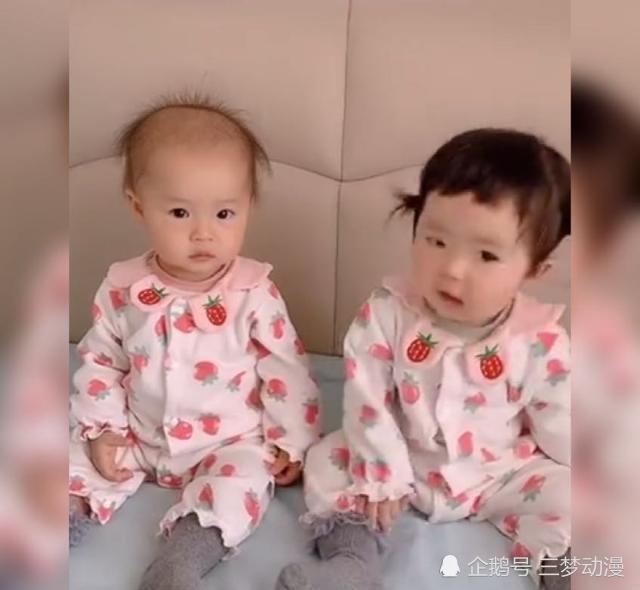 有种另类妈妈叫谢娜给双胞胎女儿穿不同款衣服彰显个性