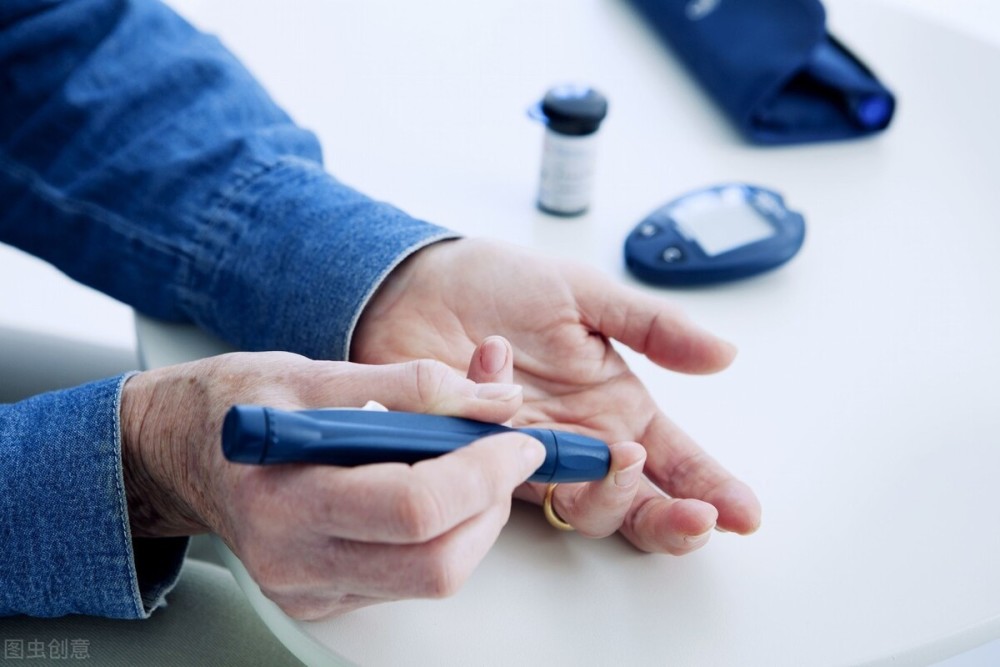 糖尿病并发症|糖尿病不要进入这4个误区，科学控制才是硬道理！血糖更稳