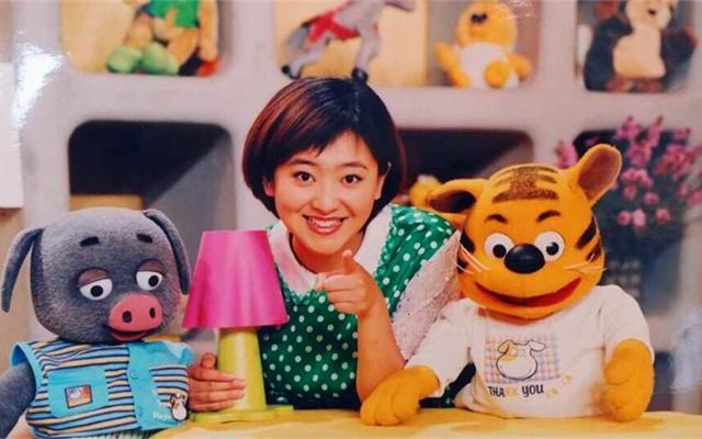 月亮姐姐王源洛天依合唱少儿歌曲听我说王源都长大了月亮姐姐还没变